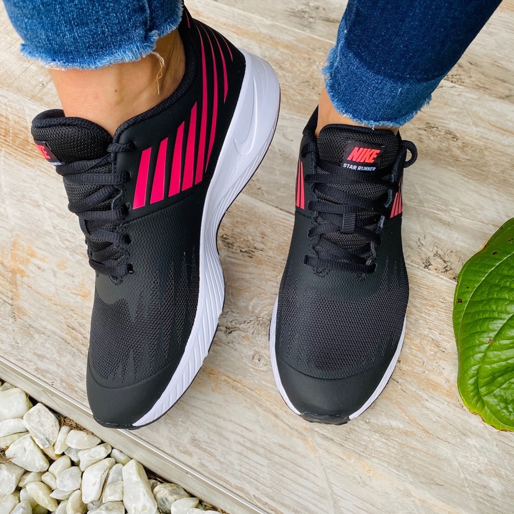 🖤💗Nike comfy running day 💗🖤New in a box - Picture 4 of 10